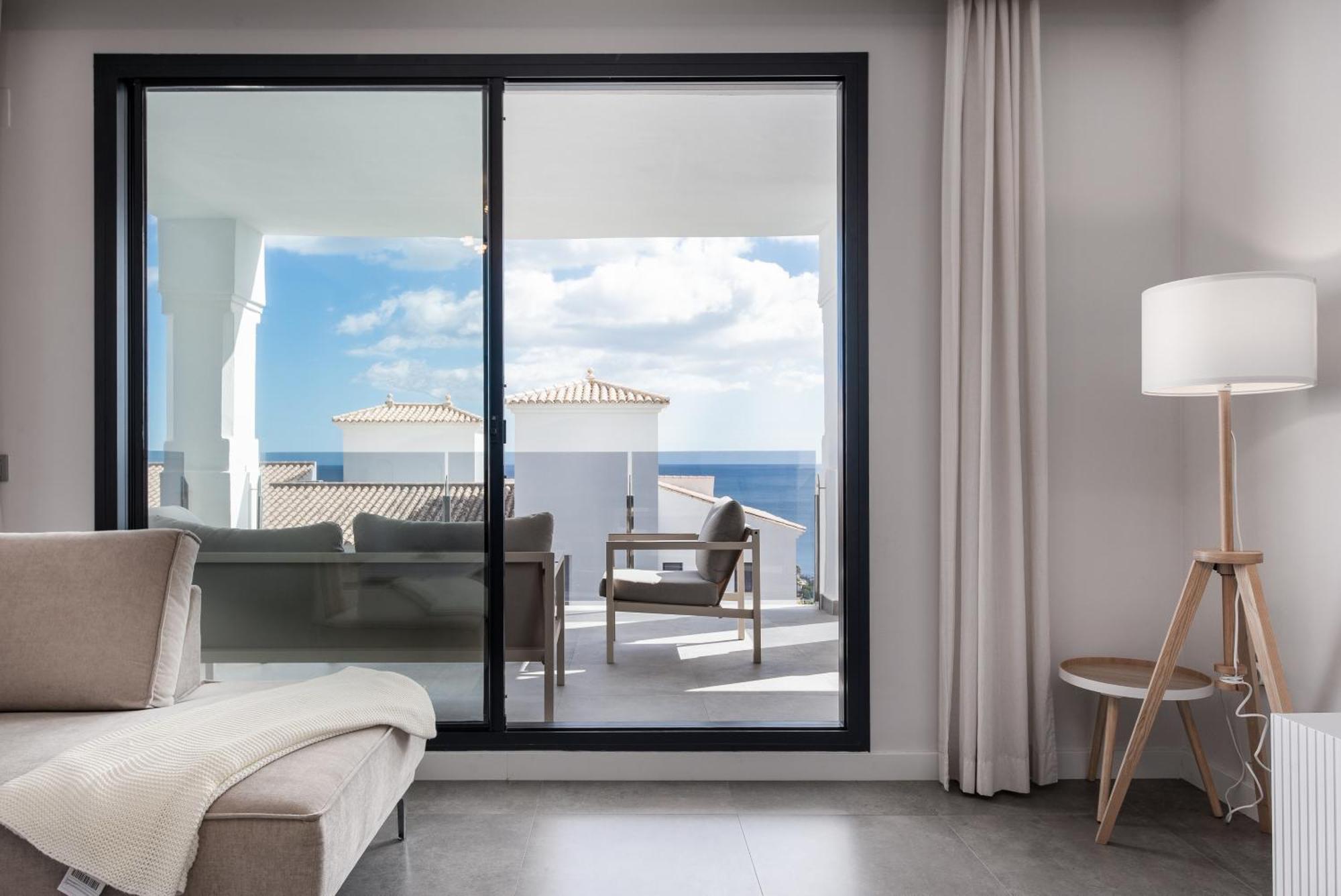 Luxurious Apartment With Sea Views Blue Suites B2-103 Manilva Exterior foto